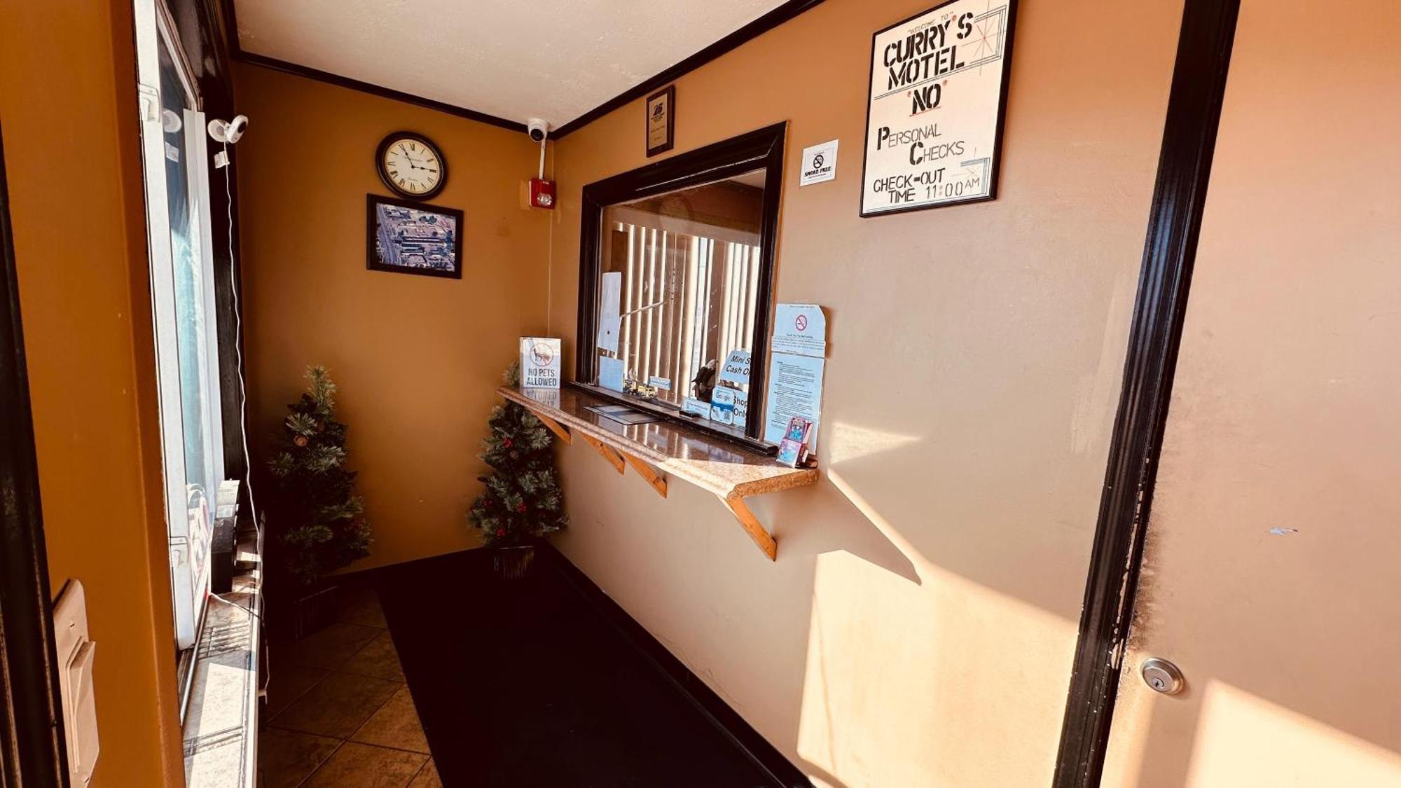 Currys Motel By Oyo Saginaw Mi エクステリア 写真